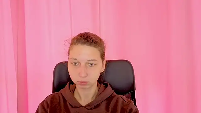 Snapshot of CuteEllii chatting on October 23, 2025, 9:19 am CuteEllii online show from October 23, 2025, 9:19 am