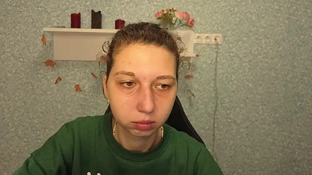 Snapshot of CuteEllii chatting on December 3, 2025, 5:15 am CuteEllii online show from December 3, 2025, 5:15 am