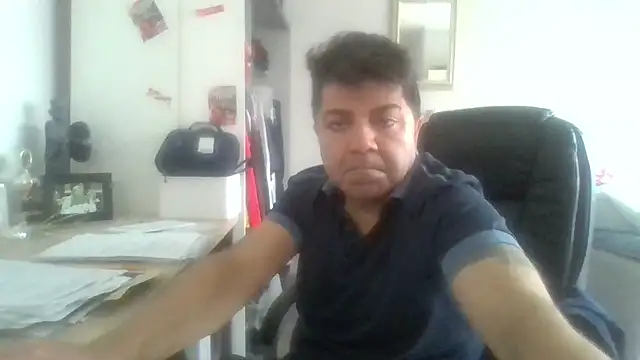 Snapshot of aufstieg95 chatting on October 14, 2025, 12:28 pm aufstieg95 online show from October 14, 2025, 12:28 pm