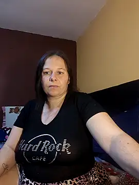 anays dirtyshow online show from April 15, 2026, 7:58 pm