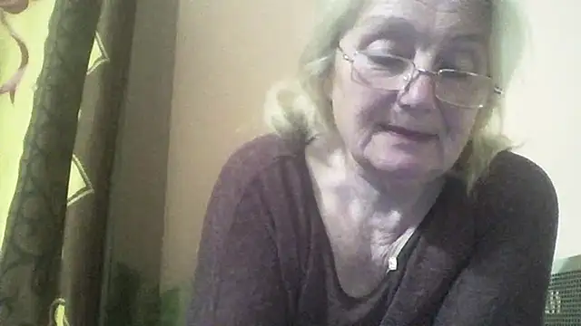 AmyLove353 online show from March 26, 2026, 9:53 pm