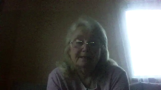 AmyLove353 online show from April 15, 2026, 3:57 am