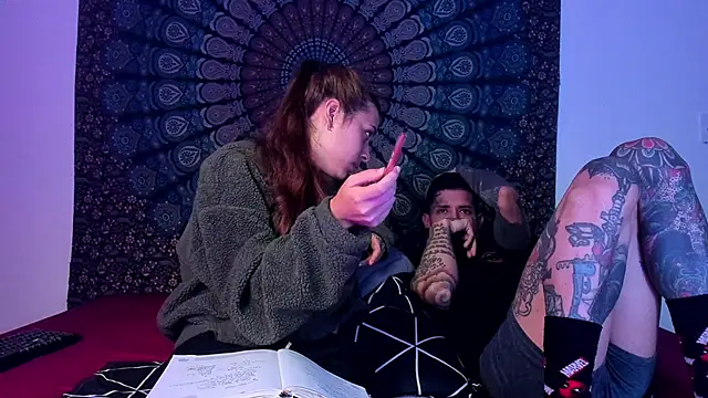 Snapshot of cleoo_jhonny chatting on February 12, 2026, 6:08 am cleoo jhonny online show from February 12, 2026, 6:08 am