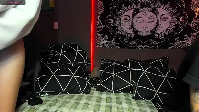 cleoo jhonny online show from April 14, 2026, 8:09 am