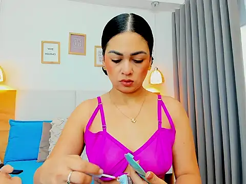 Abbie royy online show from November 18, 2025, 12:20 pm