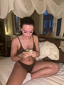 Gabbyys online show from April 28, 2026, 7:19 pm