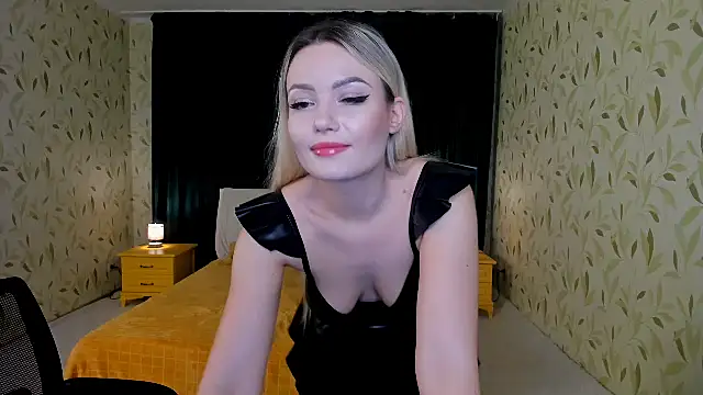 LexyeLure online show from November 19, 2025, 3:06 am