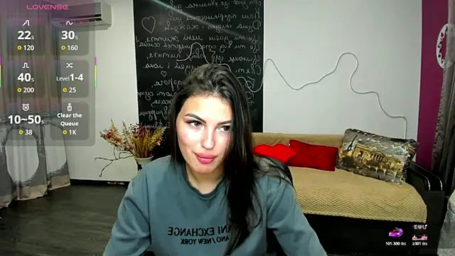KittyShenson online show from July 15, 2026, 5:40 pm