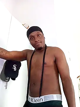 BlackVelvet XL online show from October 23, 2025, 7:45 pm