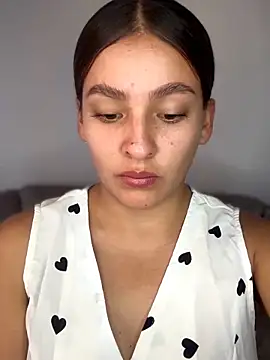 Talia Bonet online show from December 5, 2025, 4:03 pm