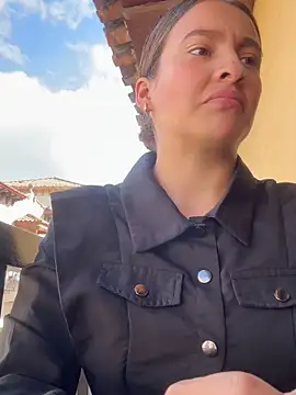 Snapshot of Talia_Bonet chatting on February 18, 2026, 8:27 pm Talia Bonet online show from February 18, 2026, 8:27 pm