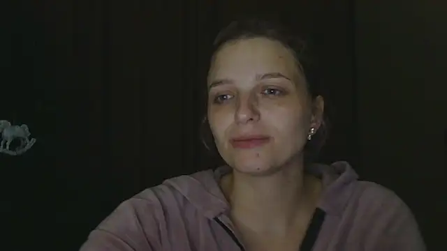 ElisSky301 online show from December 14, 2025, 9:19 pm