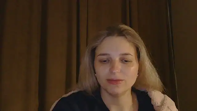 Snapshot of ElisSky301 chatting on January 14, 2026, 8:47 pm ElisSky301 online show from January 14, 2026, 8:47 pm