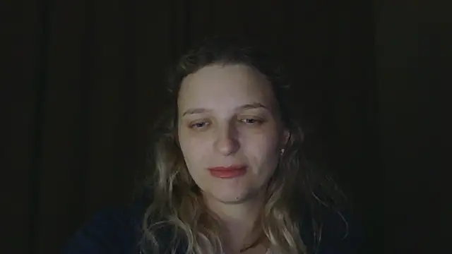 Snapshot of ElisSky301 chatting on February 1, 2026, 9:46 pm ElisSky301 online show from February 1, 2026, 9:46 pm