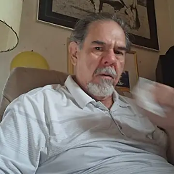 Snapshot of pena633 chatting on November 8, 2025, 5:01 pm pena633 online show from November 8, 2025, 5:01 pm