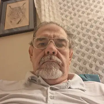 Snapshot of pena633 chatting on November 9, 2025, 9:40 am pena633 online show from November 9, 2025, 9:40 am