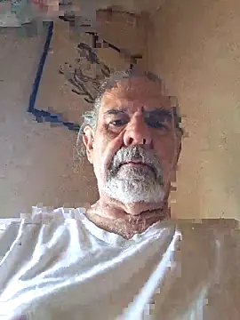 Snapshot of pena633 chatting on March 21, 2026, 8:23 pm pena633 online show from March 21, 2026, 8:23 pm