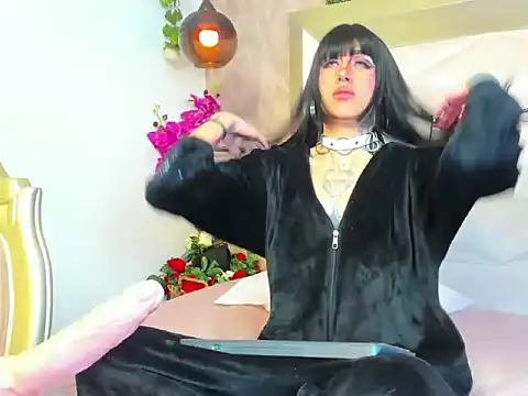 HaryBlair online show from November 22, 2025, 5:06 am