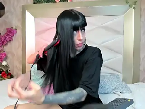 HaryBlair online show from November 30, 2025, 5:44 am