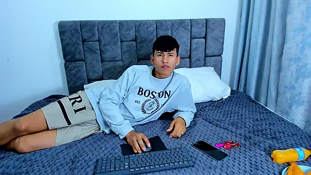 Nicolas Torres  online show from October 28, 2025, 7:12 am