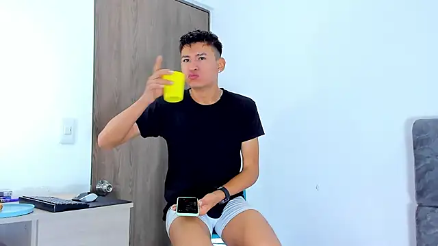 Nicolas Torres  online show from November 7, 2025, 7:30 am