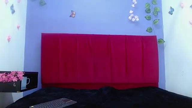 amelia cutee online show from October 31, 2025, 7:42 am