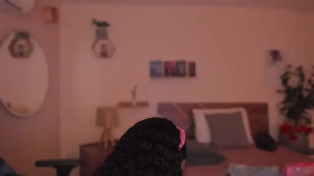 YariRose online show from February 16, 2026, 1:51 pm