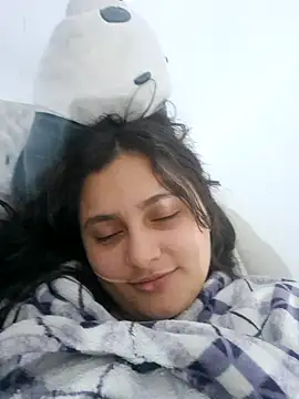 Layla Latina online show from November 2, 2025, 3:53 am