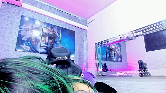 Snapshot of Jennfer_Winson chatting on December 22, 2025, 8:17 pm Jennfer Winson online show from December 22, 2025, 8:17 pm