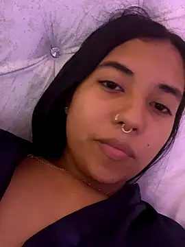 aly nicols online show from November 5, 2025, 7:08 am