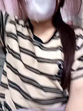 Snapshot of Meo_25 chatting on January 14, 2026, 4:12 pm Meo 25 online show from January 14, 2026, 4:12 pm