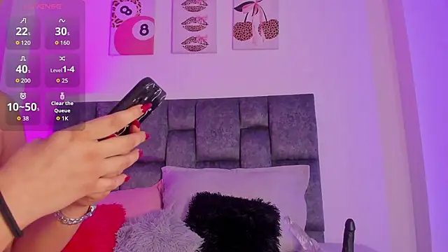 kittymonroe1 online show from January 14, 2026, 5:07 pm