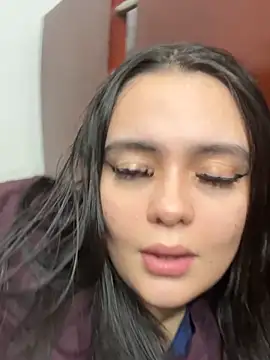 Snapshot of Selena_Roa chatting on April 7, 2026, 12:11 am Selena Roa online show from April 7, 2026, 12:11 am