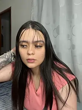 Snapshot of Selena_Roa chatting on April 15, 2026, 2:51 am Selena Roa online show from April 15, 2026, 2:51 am