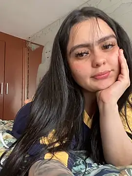 Snapshot of Selena_Roa chatting on April 30, 2026, 8:57 pm Selena Roa online show from April 30, 2026, 8:57 pm