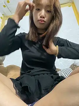 2k7-sex online show from November 14, 2025, 3:27 am