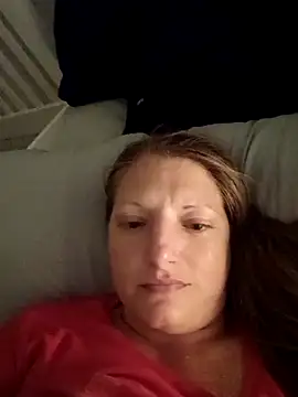 Snapshot of creamylittlecupcake chatting on November 3, 2025, 7:09 am creamylittlecupcake online show from November 3, 2025, 7:09 am