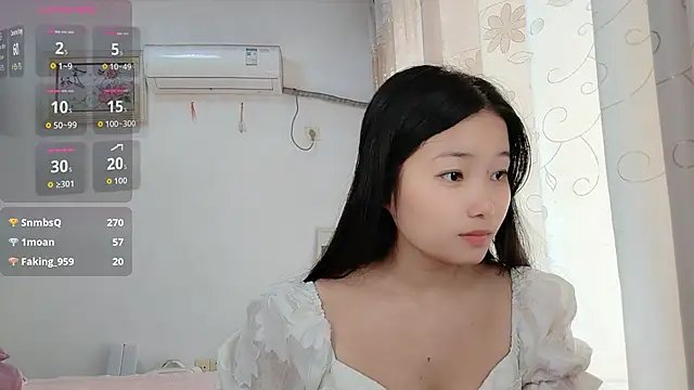 Snapshot of Xiaomei61 chatting on October 24, 2025, 3:58 am Xiaomei61 online show from October 24, 2025, 3:58 am