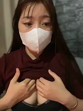 kitty-20x online show from February 18, 2026, 1:29 pm