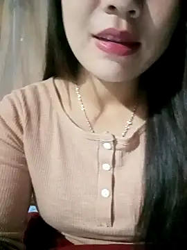 -Lanaa- online show from November 13, 2025, 6:07 pm