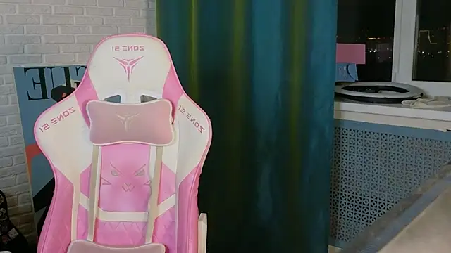  JustCass  online show from November 21, 2025, 11:03 pm