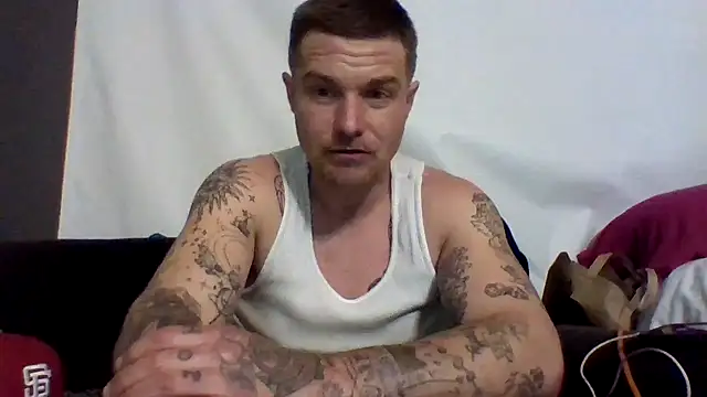 DadDDick925 online show from February 4, 2026, 9:26 am