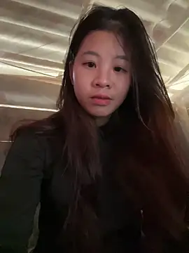 Snapshot of ninixinh chatting on December 18, 2025, 6:19 am ninixinh online show from December 18, 2025, 6:19 am