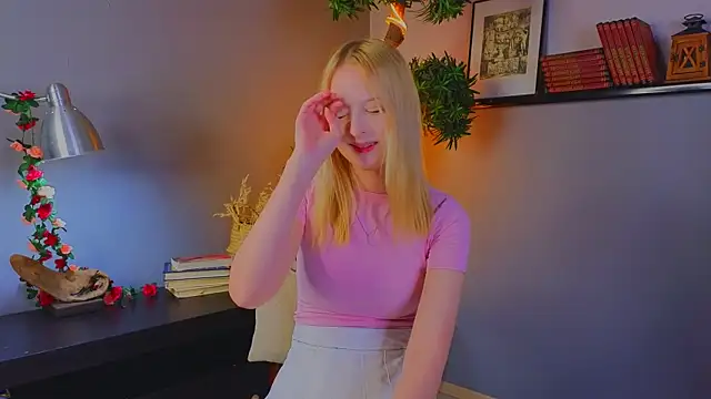 YungLyssy online show from November 8, 2025, 3:18 am