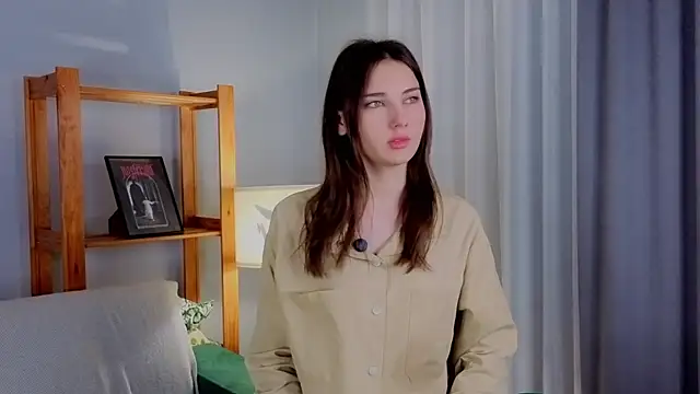 Snapshot of KateCahee chatting on November 6, 2025, 12:55 am KateCahee online show from November 6, 2025, 12:55 am