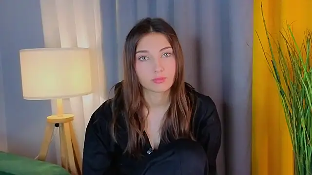 Snapshot of KateCahee chatting on November 14, 2025, 1:04 am KateCahee online show from November 14, 2025, 1:04 am