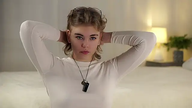 MelodyBaur online show from November 2, 2025, 11:34 am