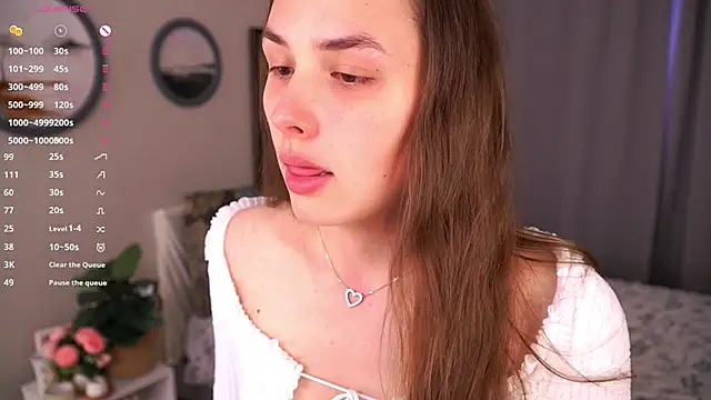 LeonoraWoods online show from November 9, 2025, 6:01 am