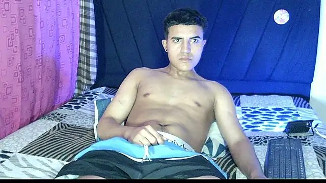 Snapshot of ReferredArtwork chatting on November 18, 2025, 7:18 pm ReferredArtwork online show from November 18, 2025, 7:18 pm