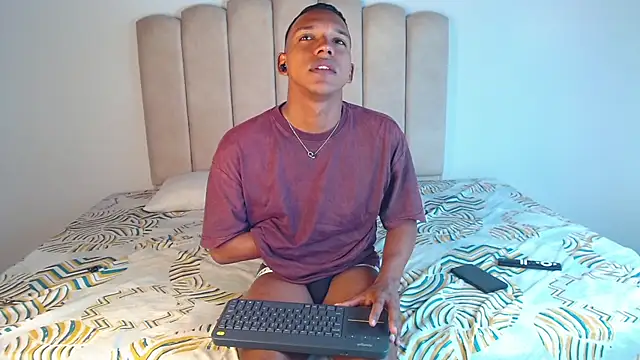 jaydenjhonson online show from December 5, 2025, 8:05 pm